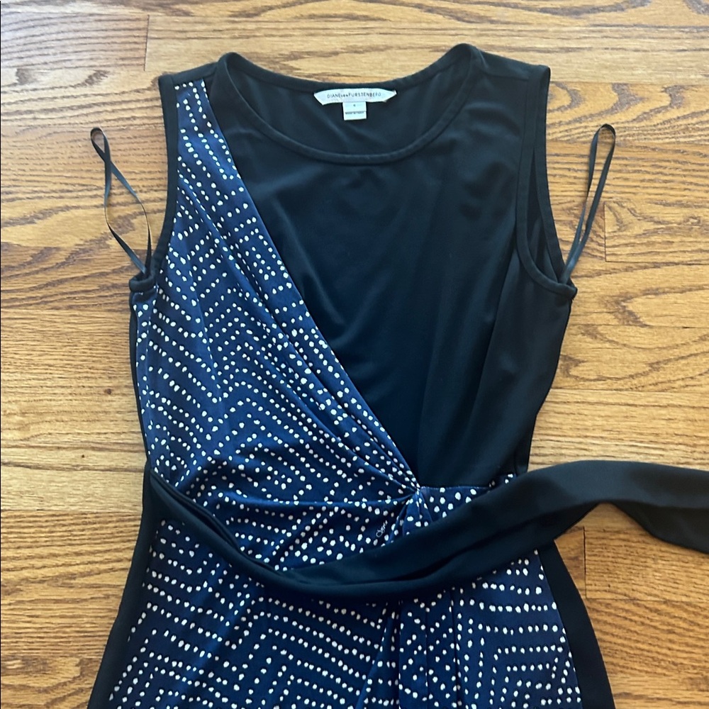 Diane Von Furstenberg Black and Blue Polka Dot Dress Size 6 - Picture 5 of 10